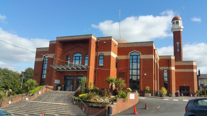 zakariyya mosque bolton