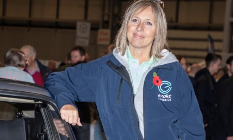 why did sarah leave bangers and cash