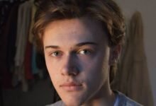 christopher briney height